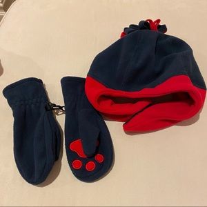 Lands end hat and mittens set. NWOT